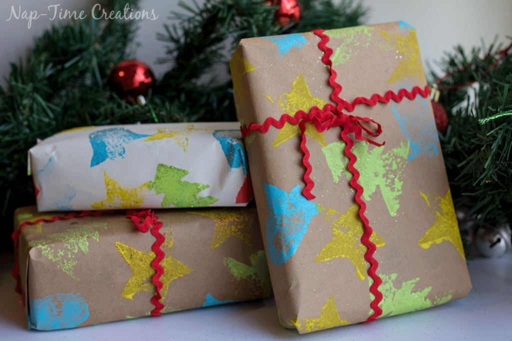 diy-felt-stamps-and-homemade-christmas-wrapping-paper-2-1024x682