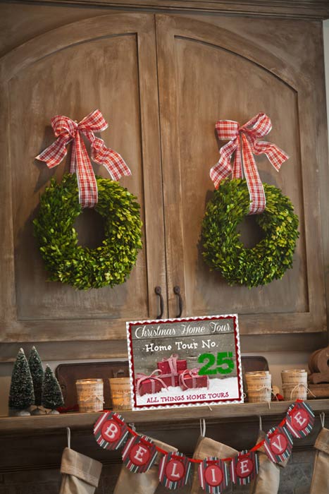 11 Ways to Add Buffalo Plaid Christmas Decorations - Marty's Musings