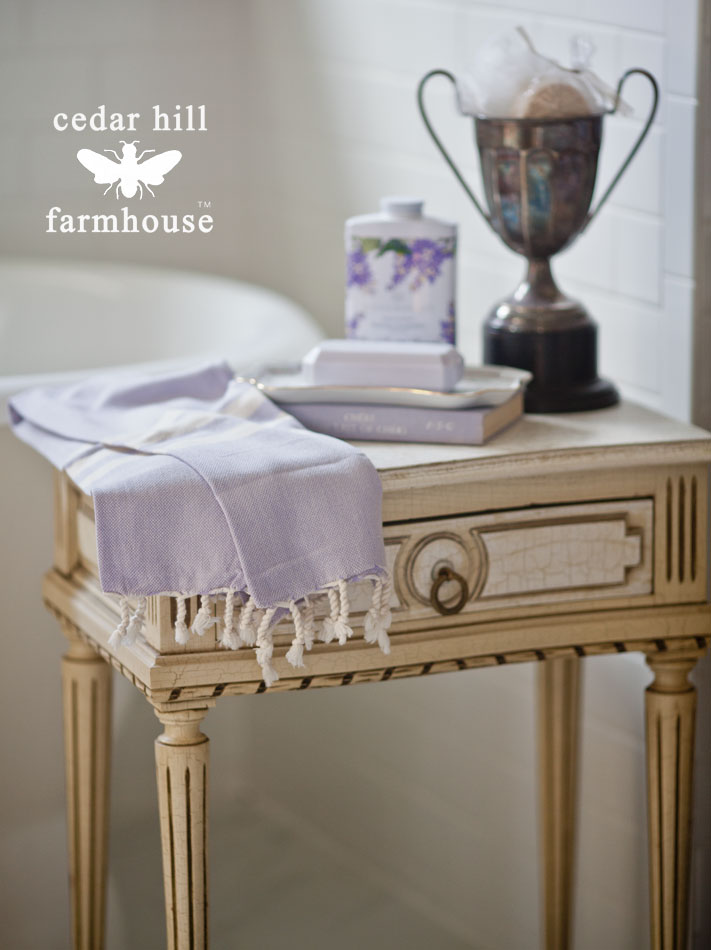 French-table-by-tub