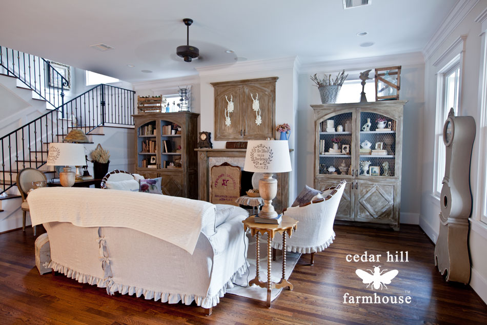 living-room-with-white-linen