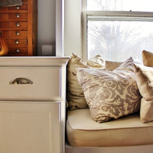 Tips for Decorating With Pillows