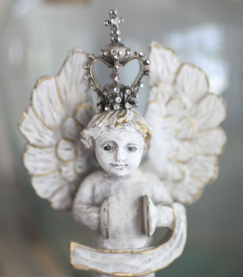 crown-on-angel