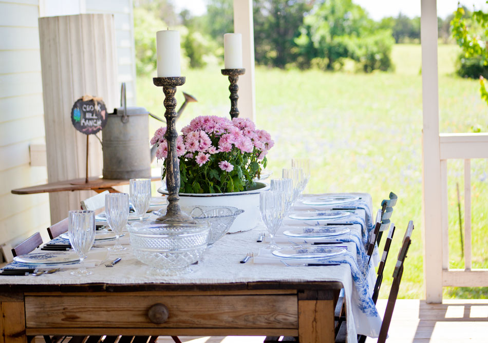 antique-pine-table-with-drop-cloth-tablecloth