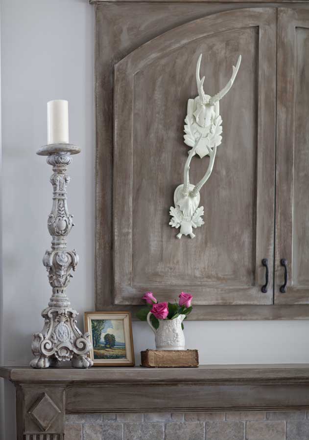 candlestick-at-cedar-hill-farmhouse