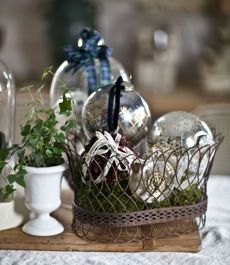 silver-ornaments-in-basket