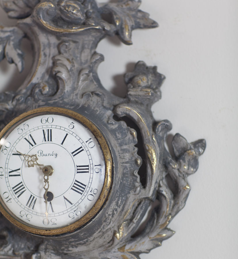 brass-clock-detail