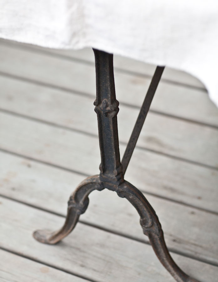 iron-table-leg