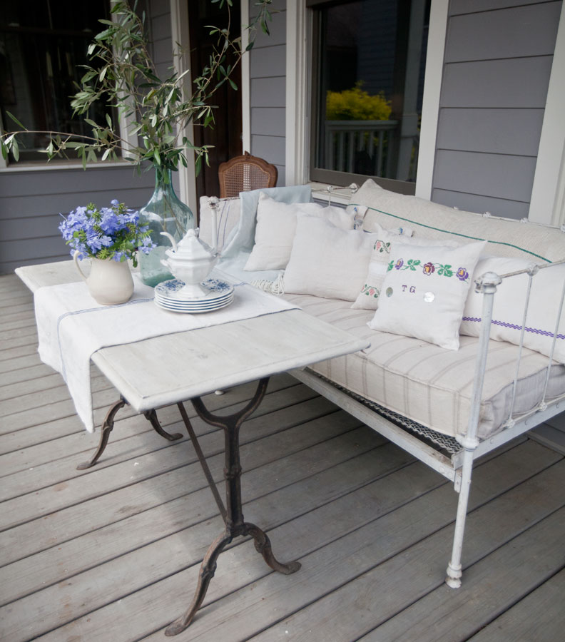 french-pastry-table