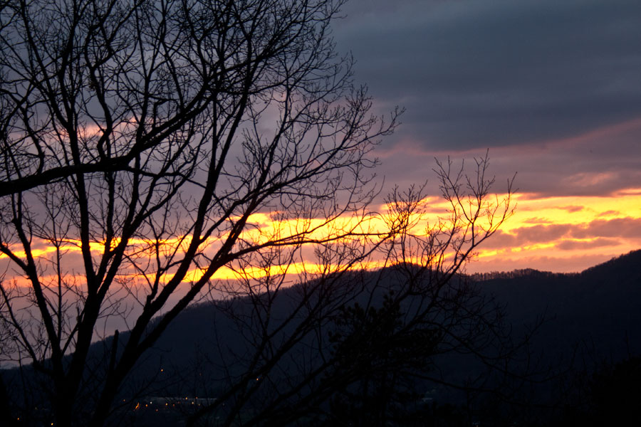 sunset-mountains