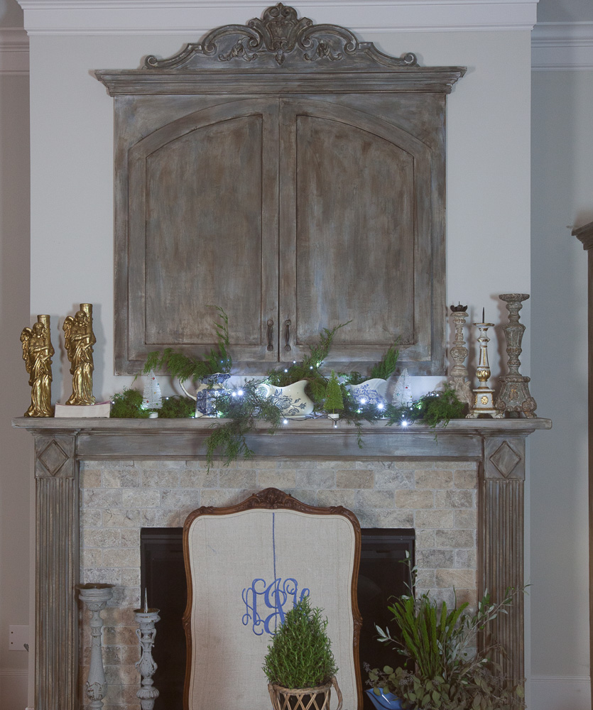 christmas-cedar-hill-farmhouse