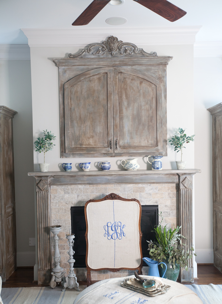 antiqued-cabinets-cedar-hill-farmhouse