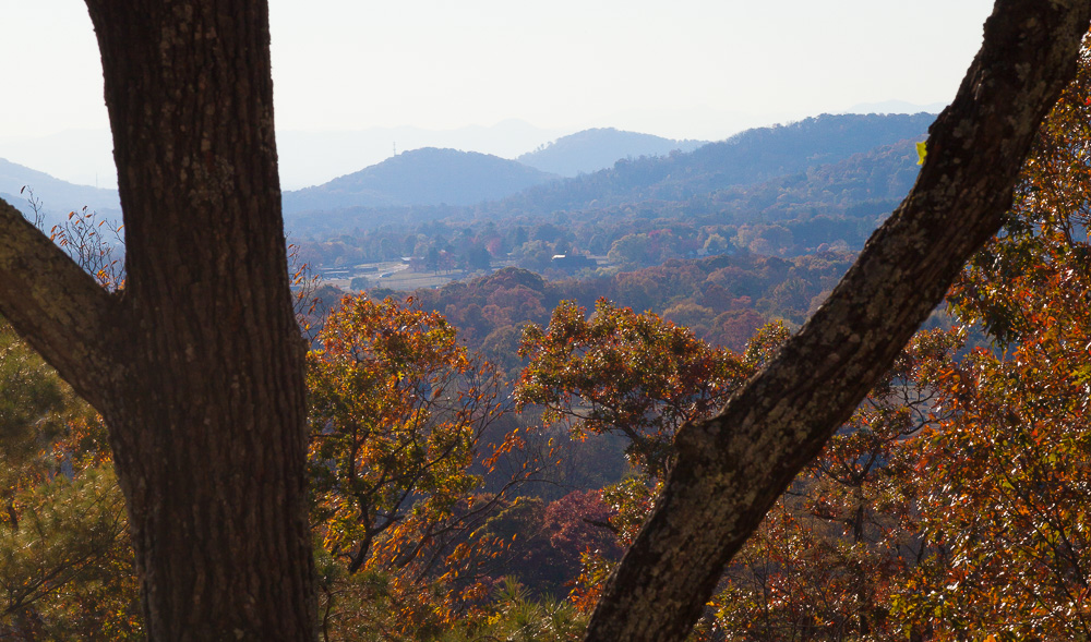 mountain-deck-cedar-hill-farmhouse-12