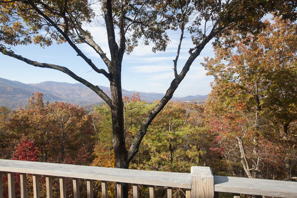 mountain-deck-cedar-hill-farmhouse-2