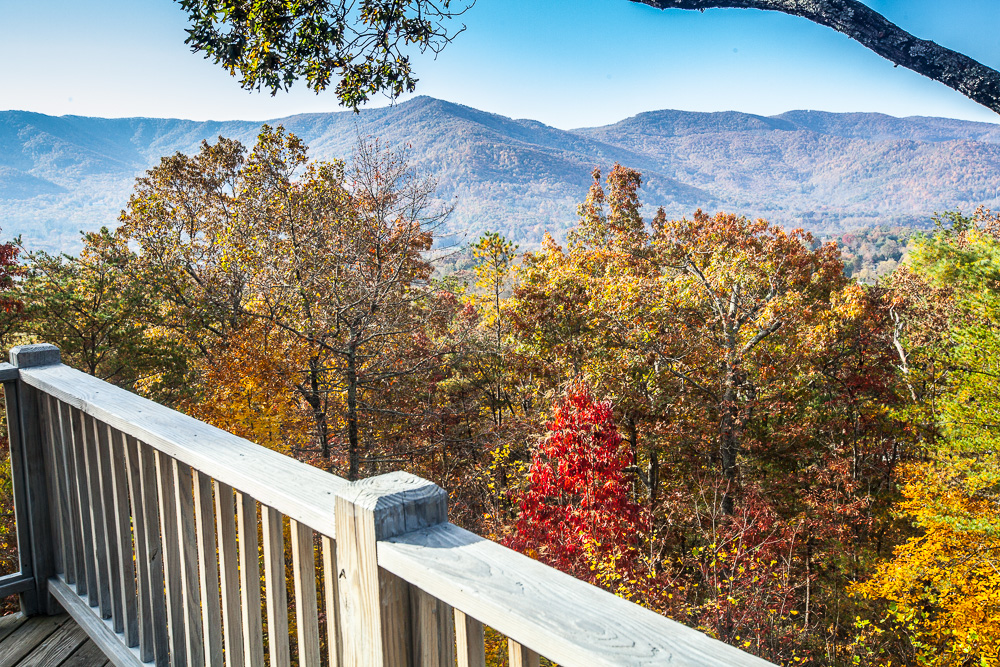 mountain-deck-cedar-hill-farmhouse