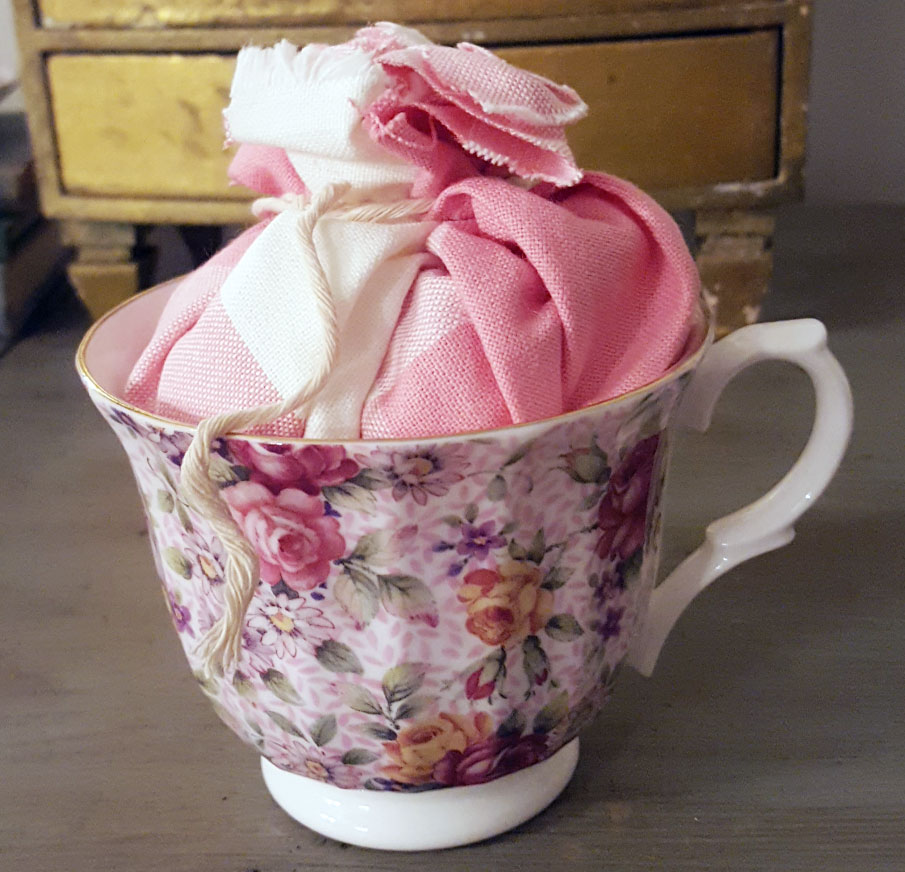 Tea Cup Pin Cushions To Make - Dear Creatives