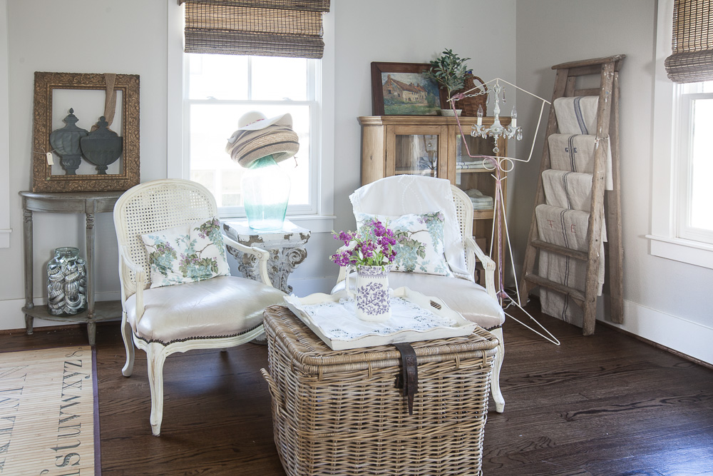 7 Essentials to a Fabulous Guest Room - Faith and Farmhouse