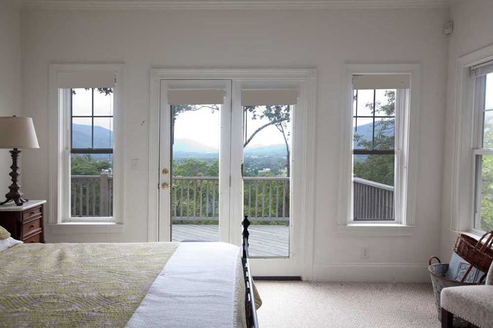 White mountain bedroom