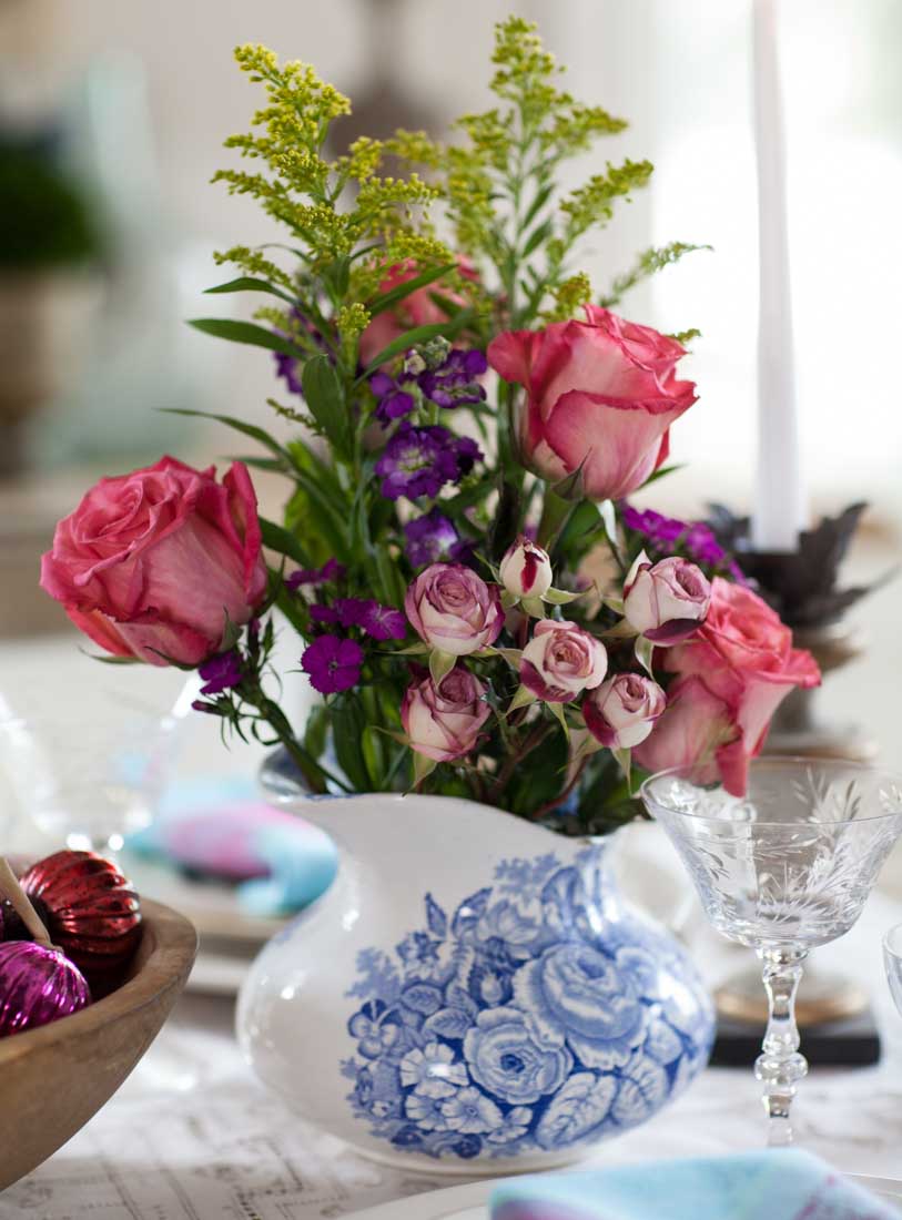 Pink Christmas Table - Cedar Hill Farmhouse