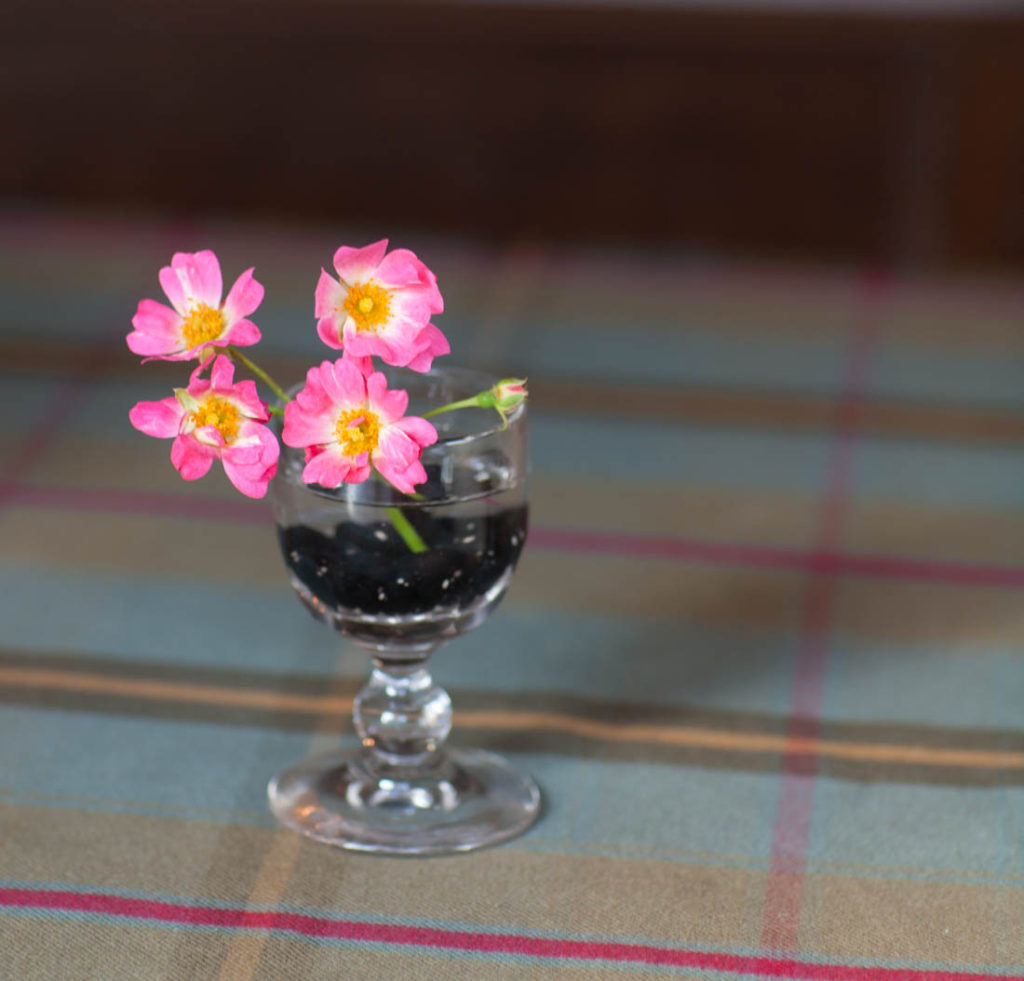 Creative flower vase liquor glass
