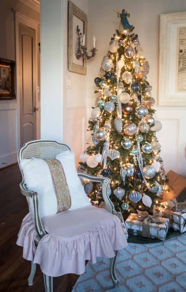 French Christmas tree chair