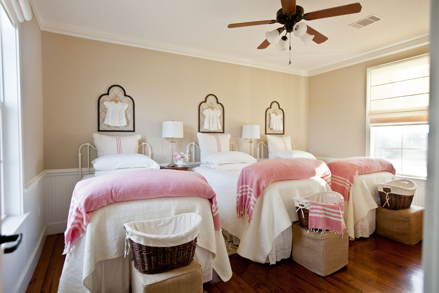 French bedroom with red