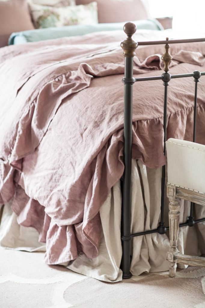 linen ruffled duvet wrinkles