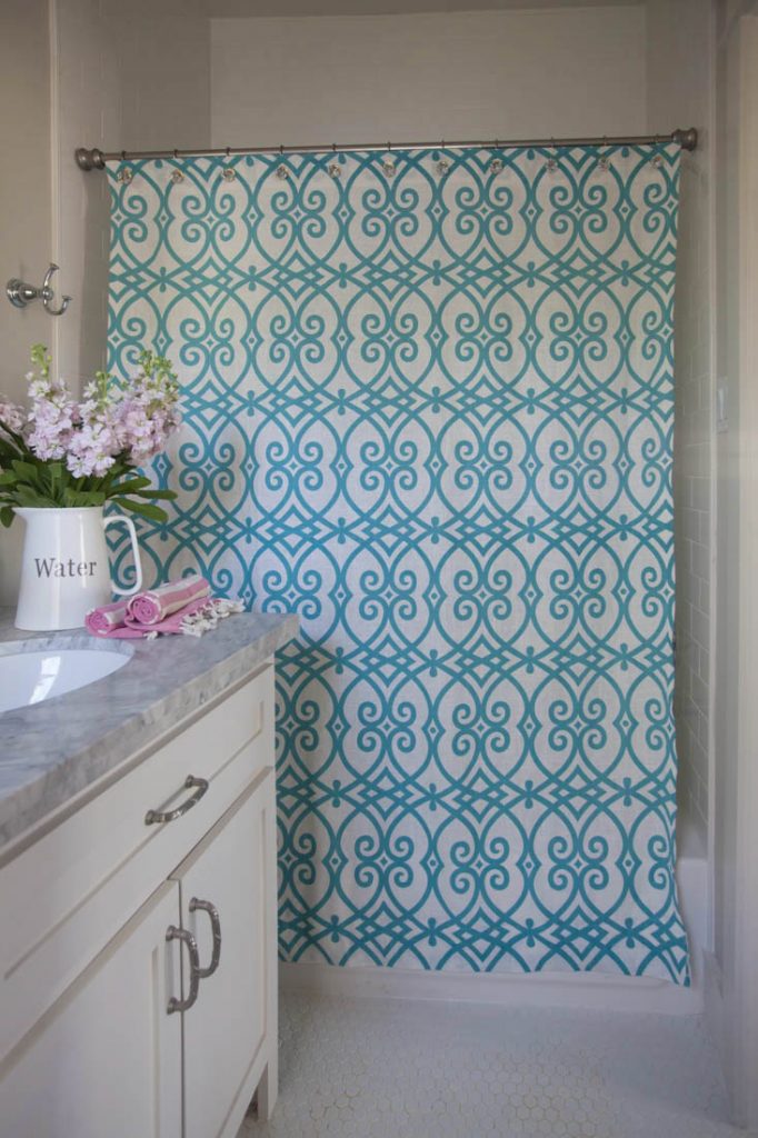 shower curtain with grommets hanging