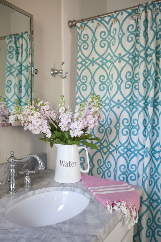 shower curtain with grommets pattern