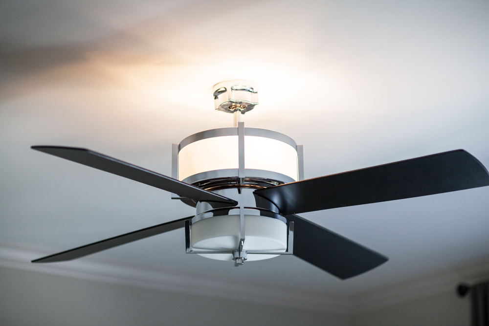 two light ceiling fan