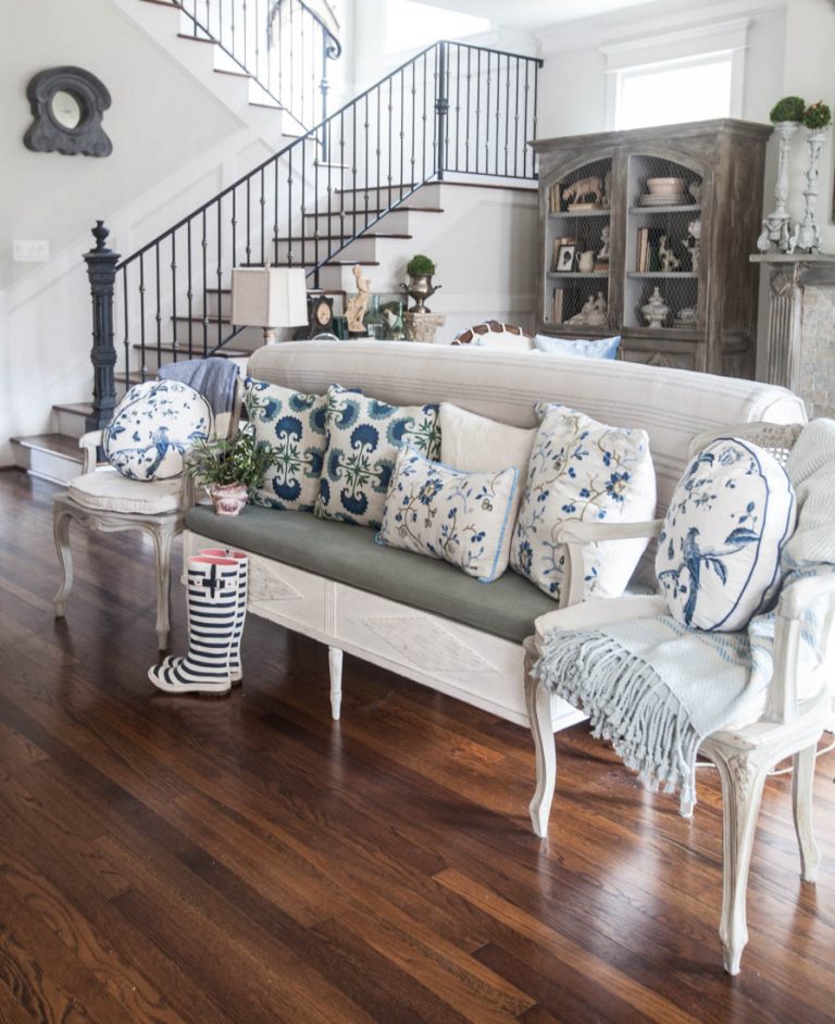Using a Dresser as a Sofa Table Cedar Hill Farmhouse