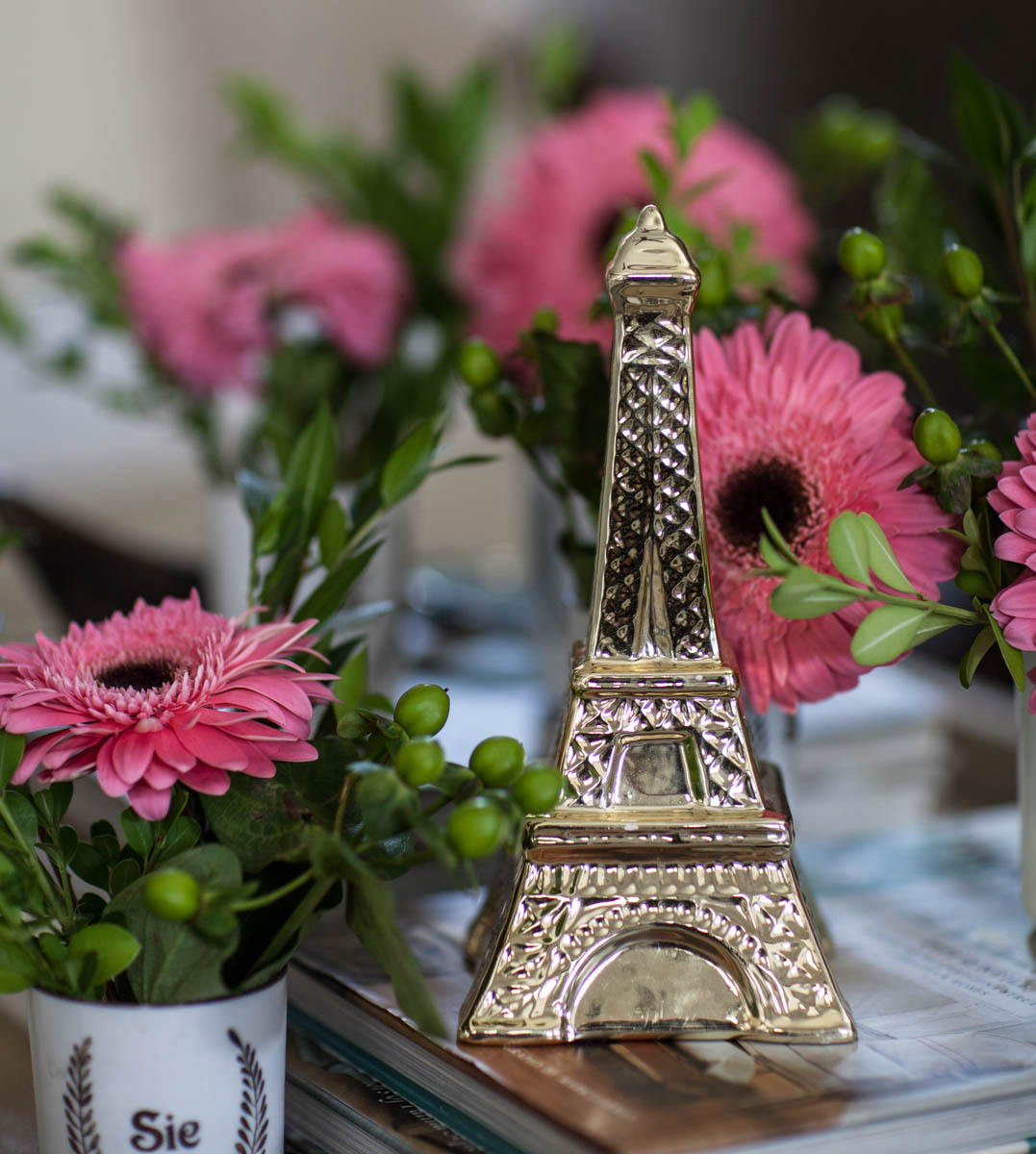 How-to make an Eiffel Tower flower centerpiece 